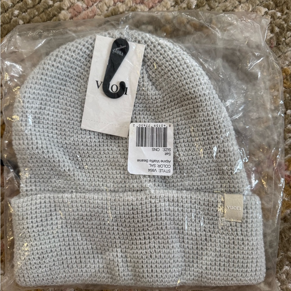 Vuori Alpine Waffle Beanie in Salt